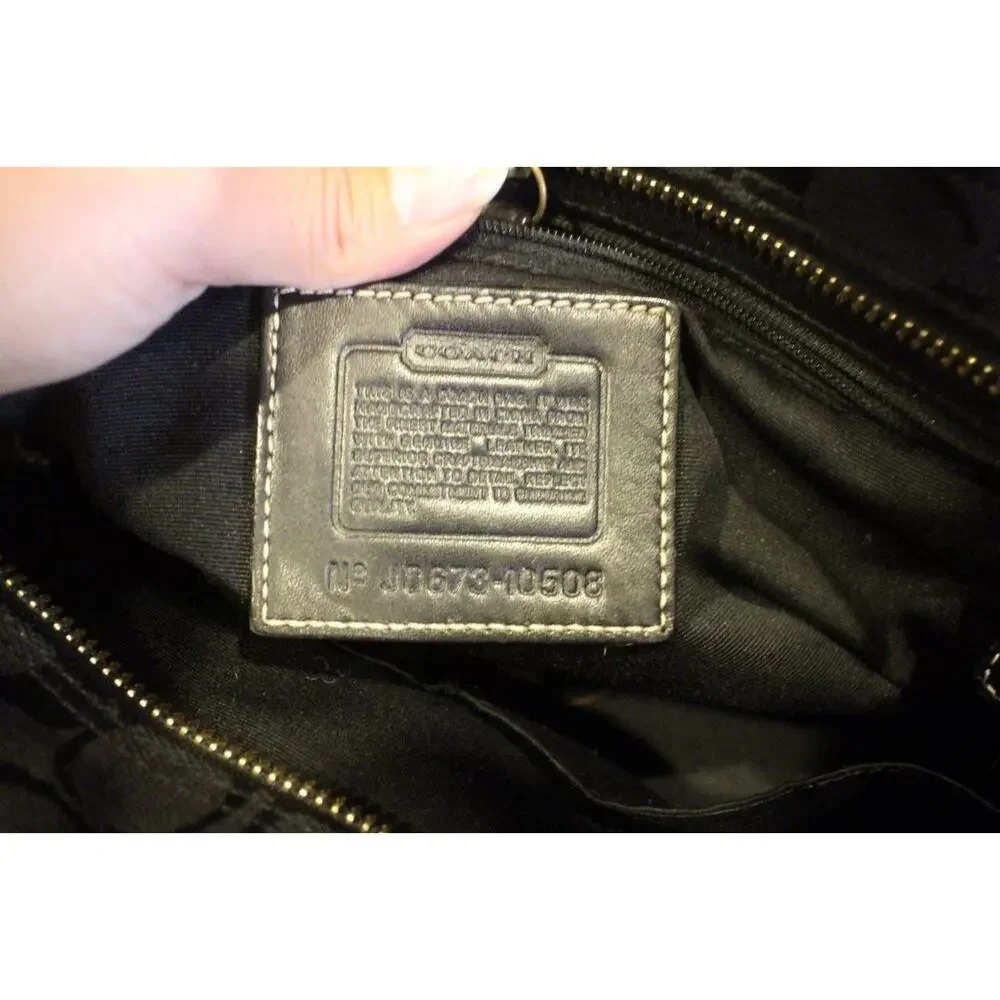 Coach hamptons signature